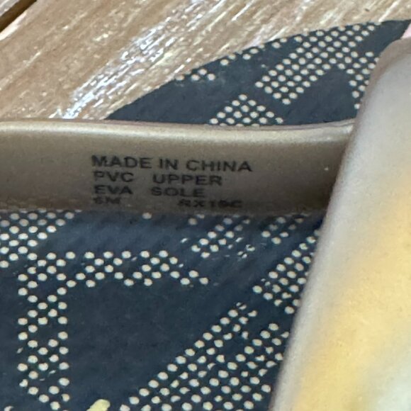 Women's Michael Kors Jet Set Signature Flip Flops Brown/Gold Logo Size 6 - Picture 10 of 12